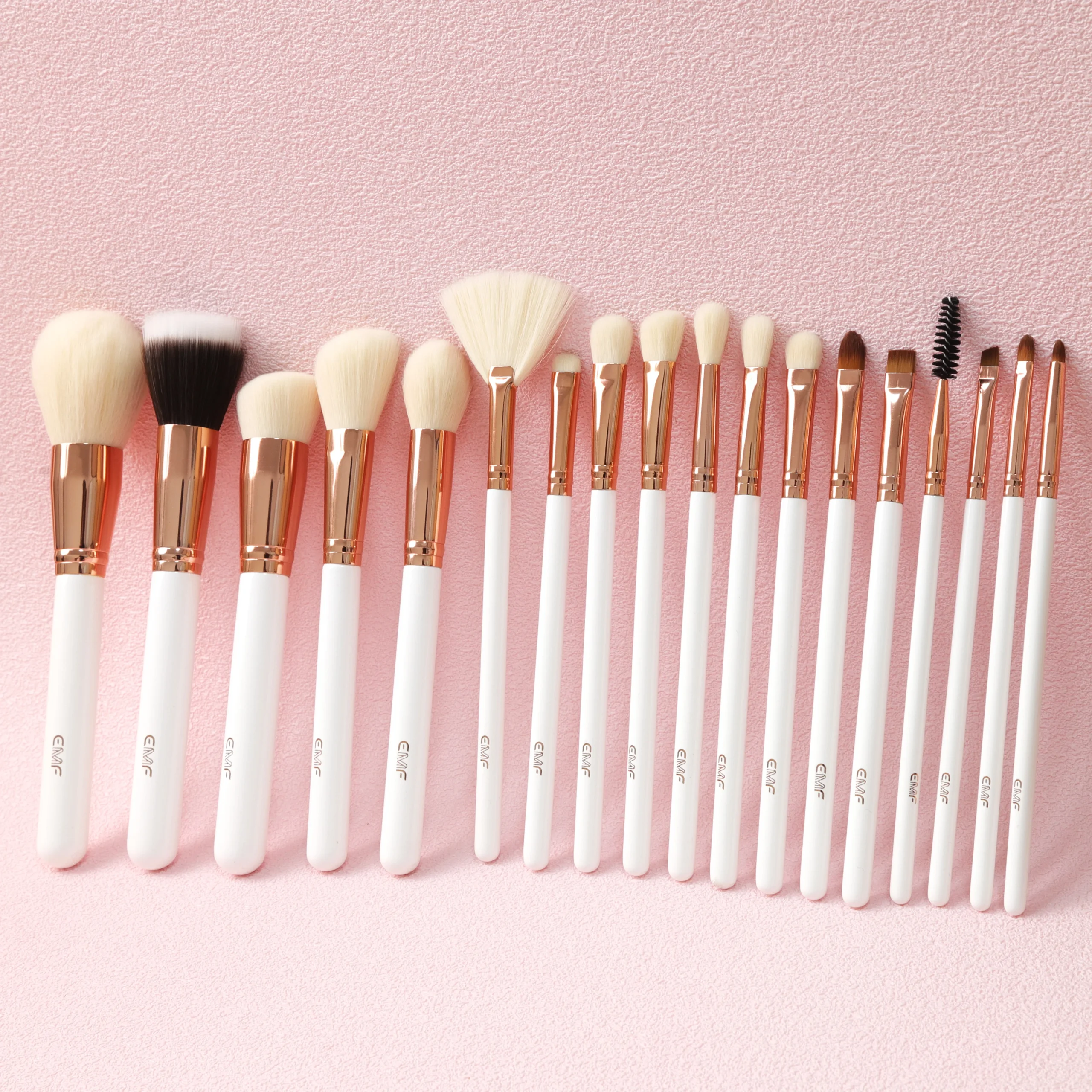Set 18 Pinceaux Maquillage Professionnels – Poils Synthétiques & Manche en Bois