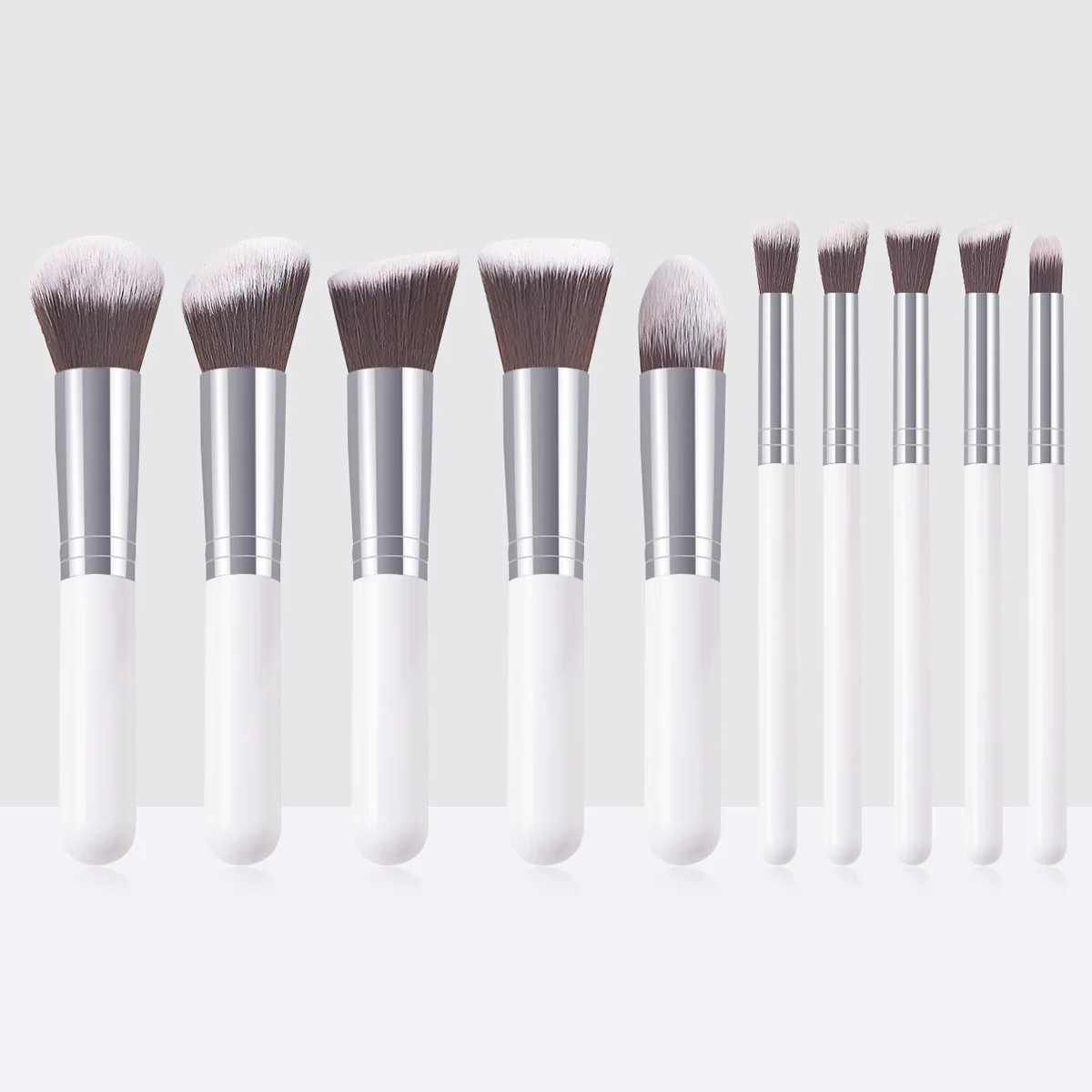 Set 10 Pinceaux de Maquillage Professionnel – Fibres Synthétiques Douces