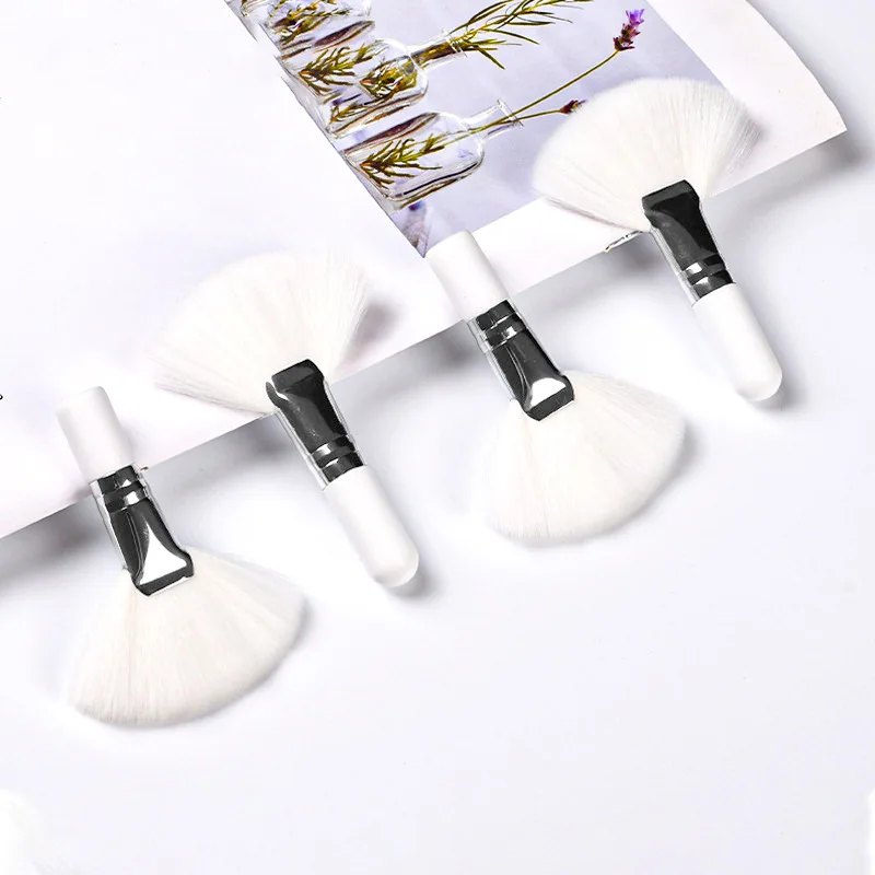 Pinceau Éventail Maquillage Professionnel – Fibres Synthétiques Douces, Multifonction Visage