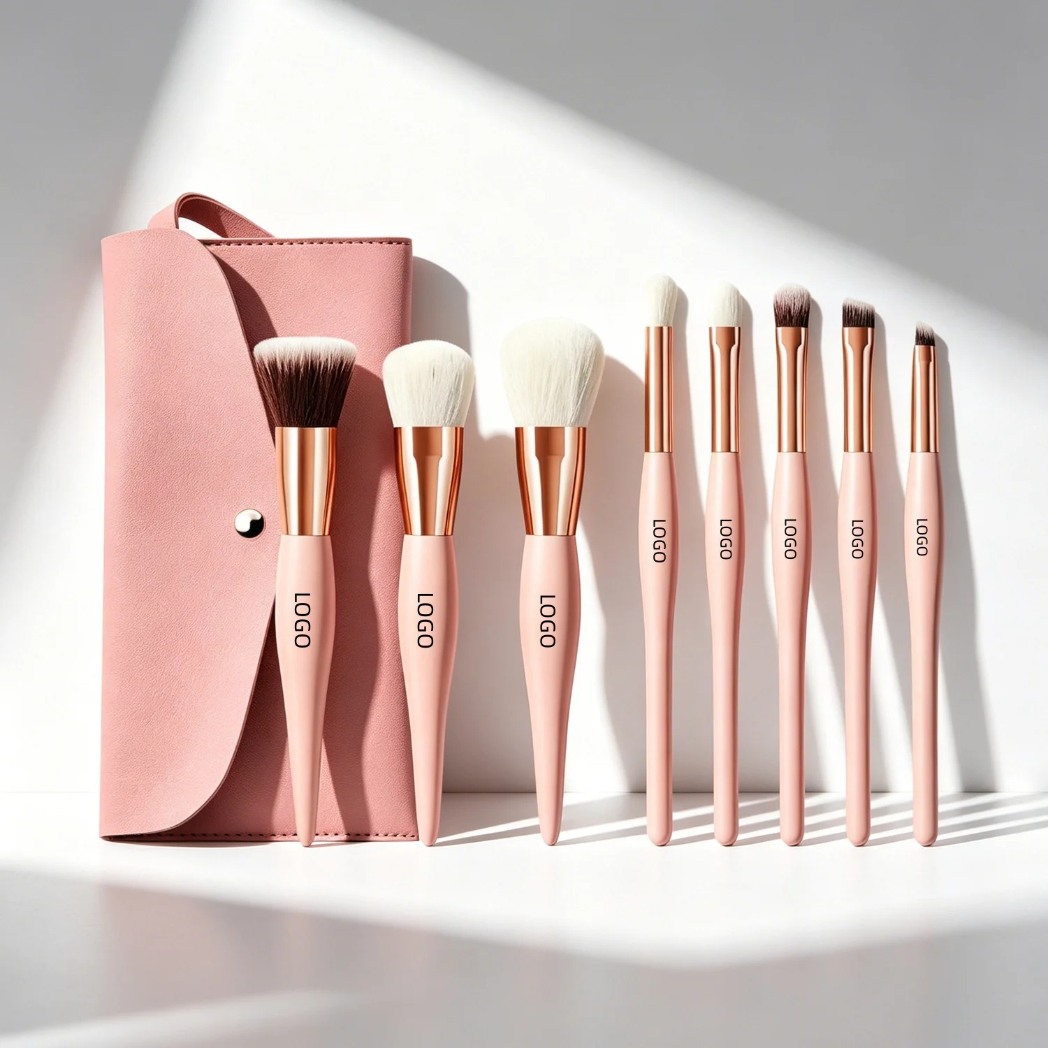 Set 8 Pinceaux Maquillage Professionnels Rose – Poils Synthétiques Vegan & Manche en Bois