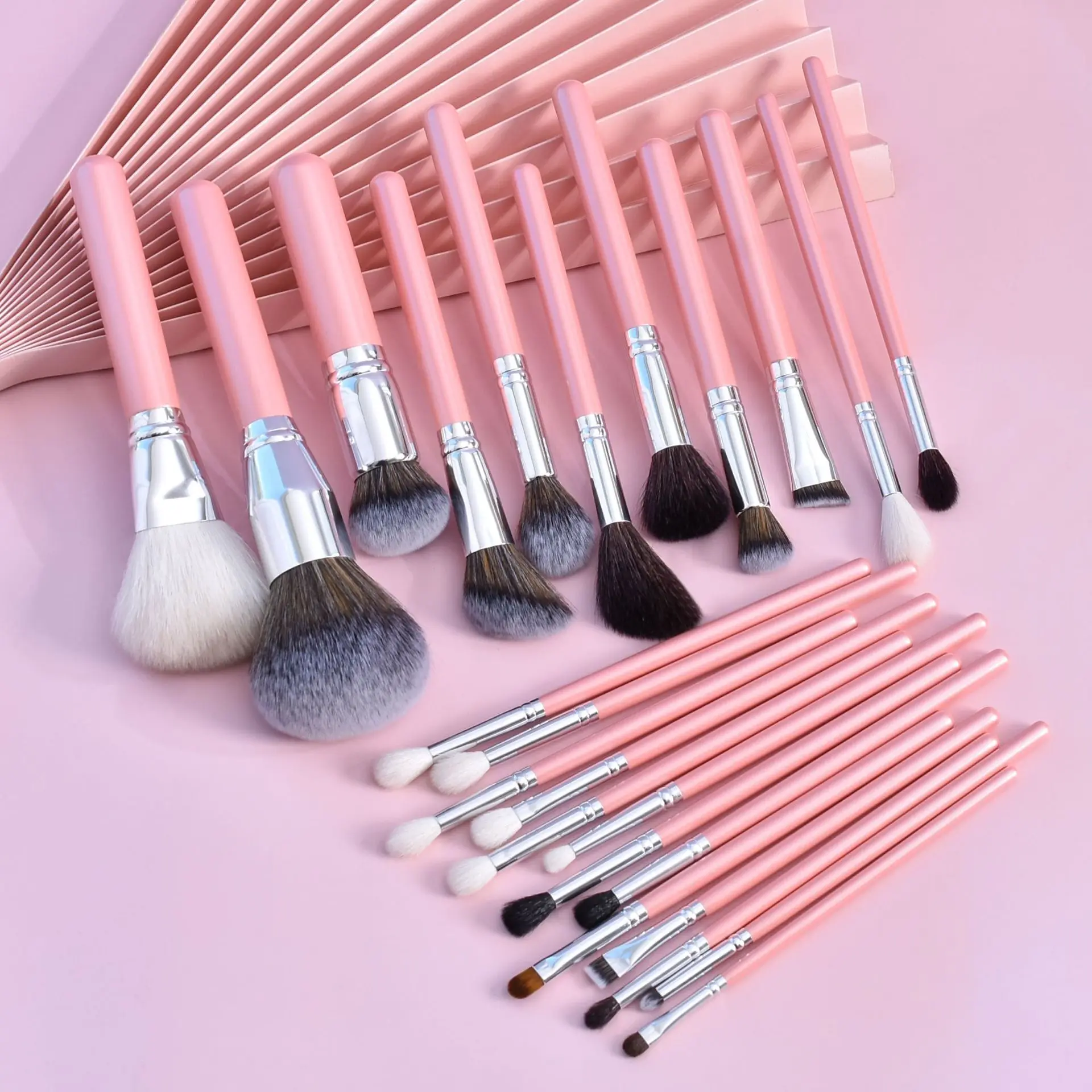 Ensemble 16/26 Pinceaux Maquillage Professionnels Roses – Poils Synthétiques Doux