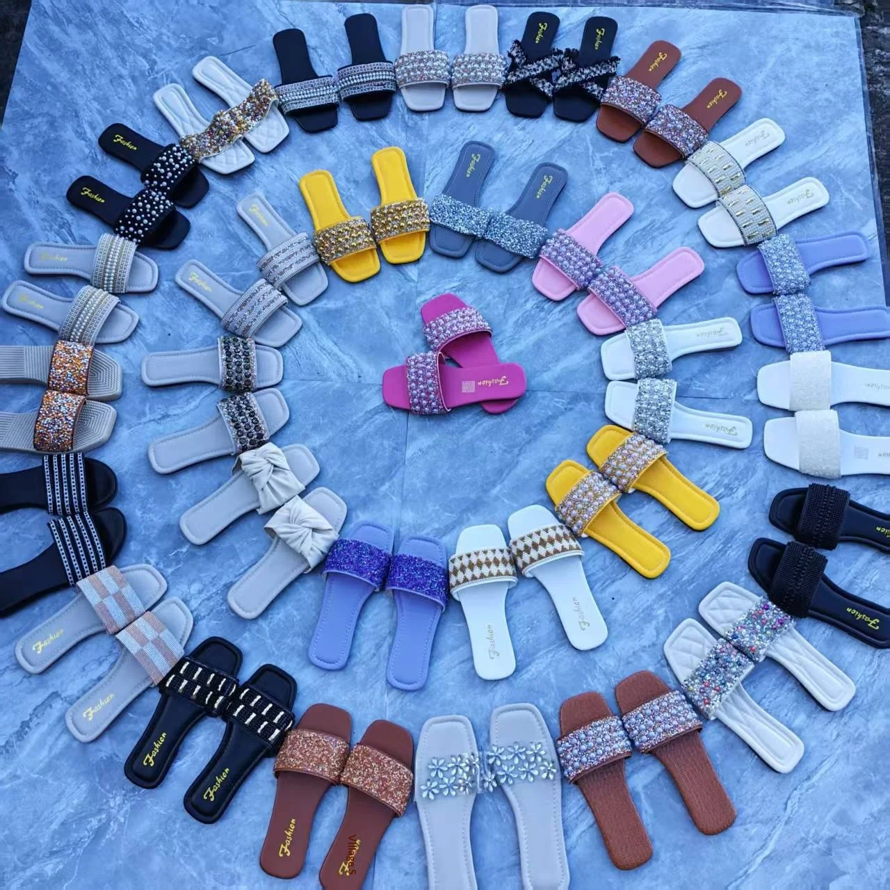 Sandales Plates Léopard Femme – Mules d'Été Tendance à Bout Ouvert