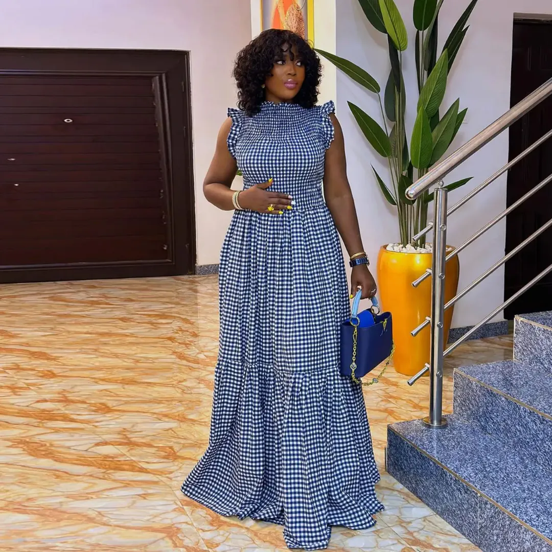 Robe Longue Femme Élégante à Carreaux – Sans Manches, Taille Haute, Style Chic et Moderne