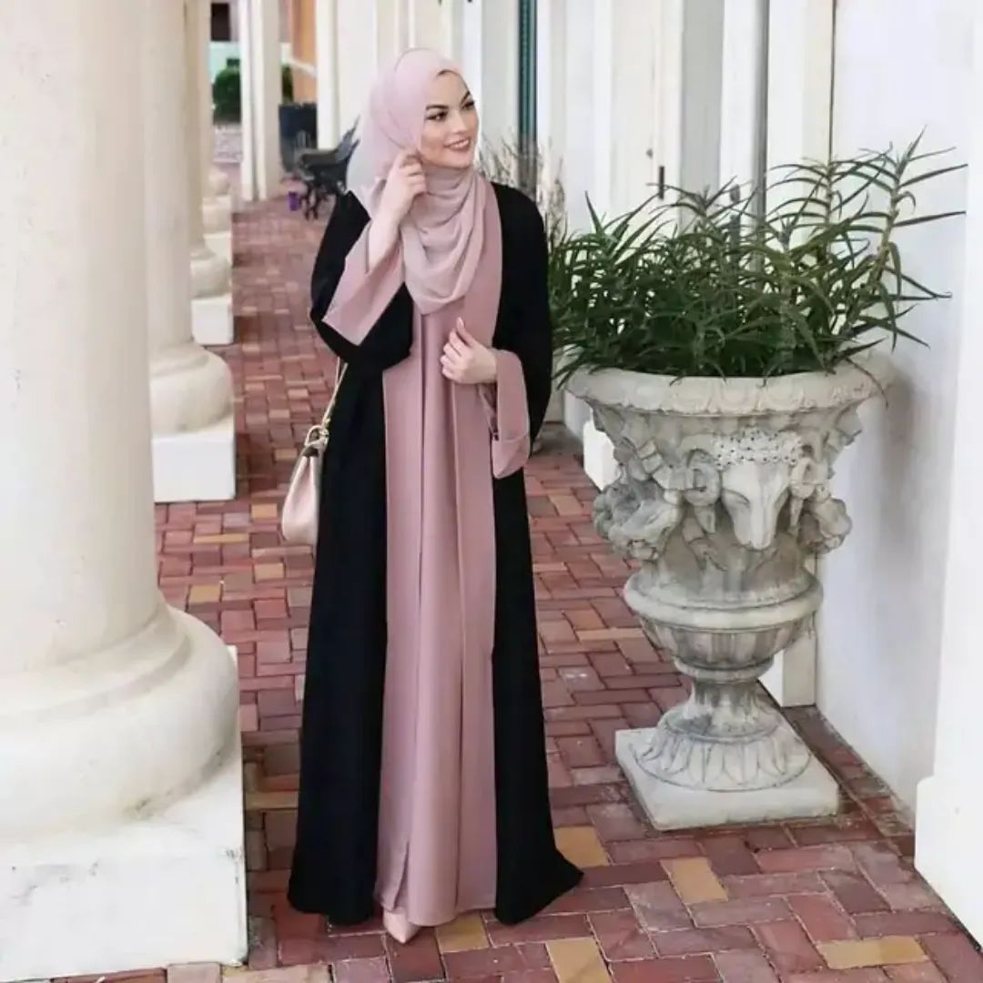 Abaya Bicolore Élégante avec Hijab Assorti