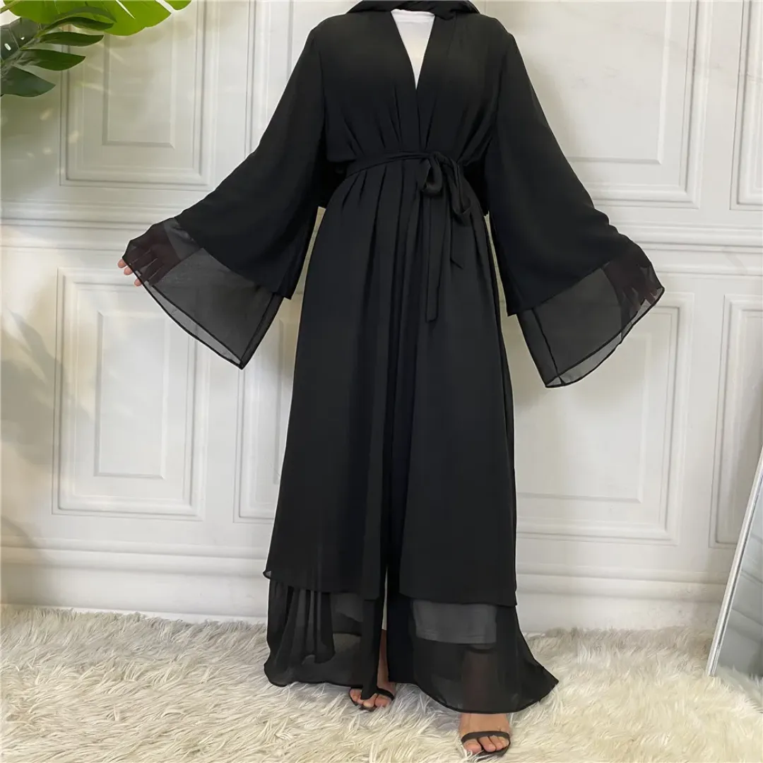 Abaya Noire Chic à Manches Évasées et Voilage Transparent