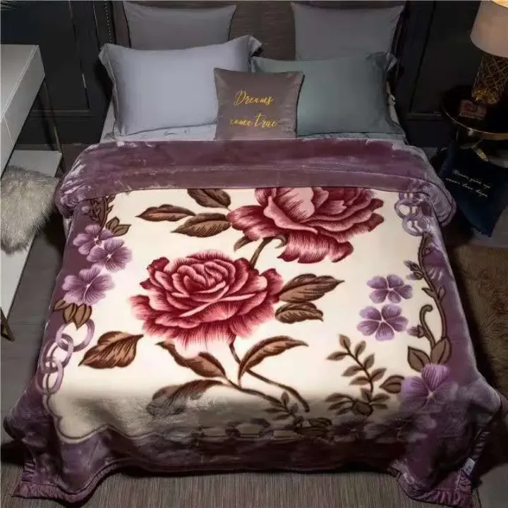 Couverture douce en flanelle à motif floral – 140×190 cm – Plusieurs couleurs disponibles