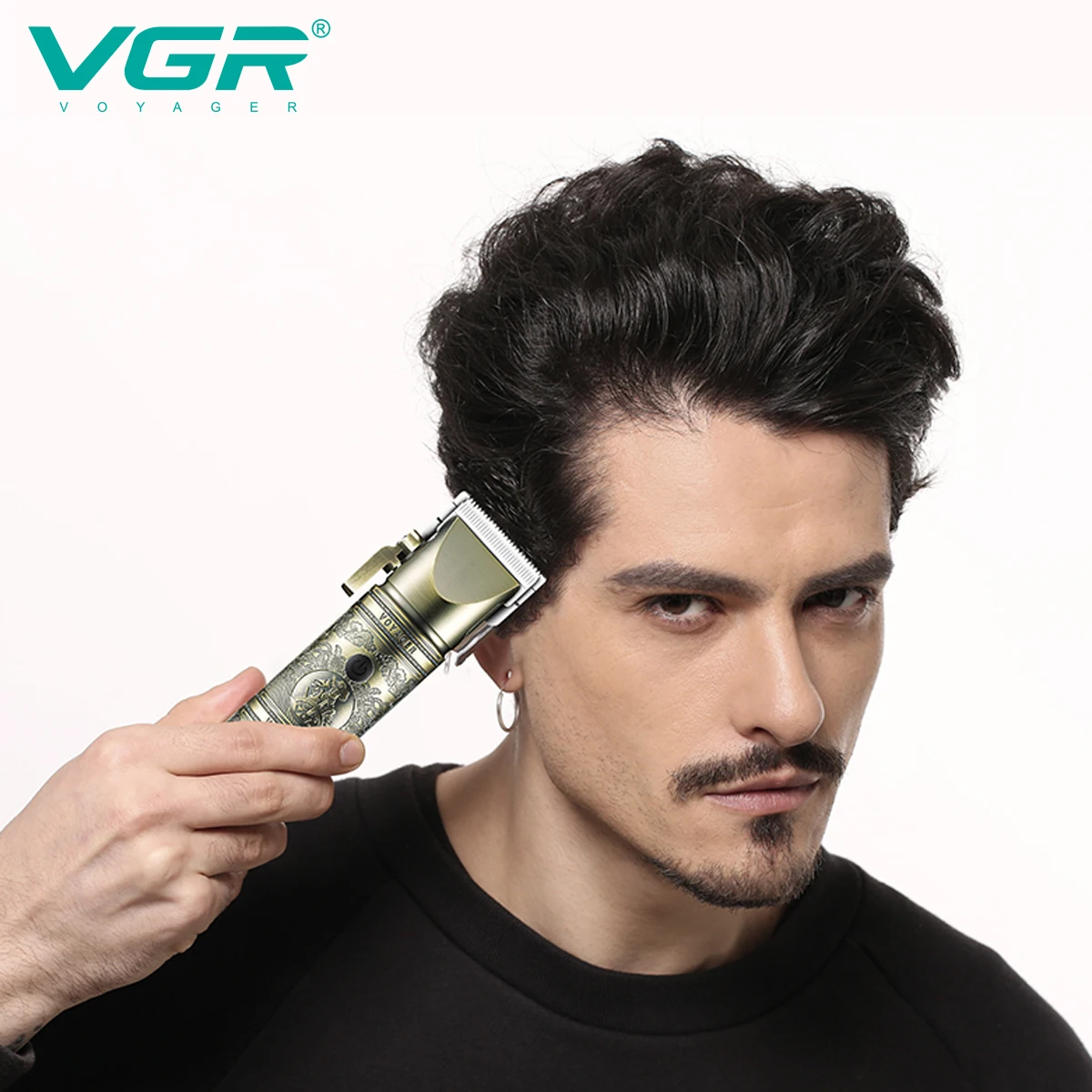 Tondeuse VGR V-697 Professionnelle Sans Fil – Lame Acier Inox, Batterie 2000mAh, Couleur Or