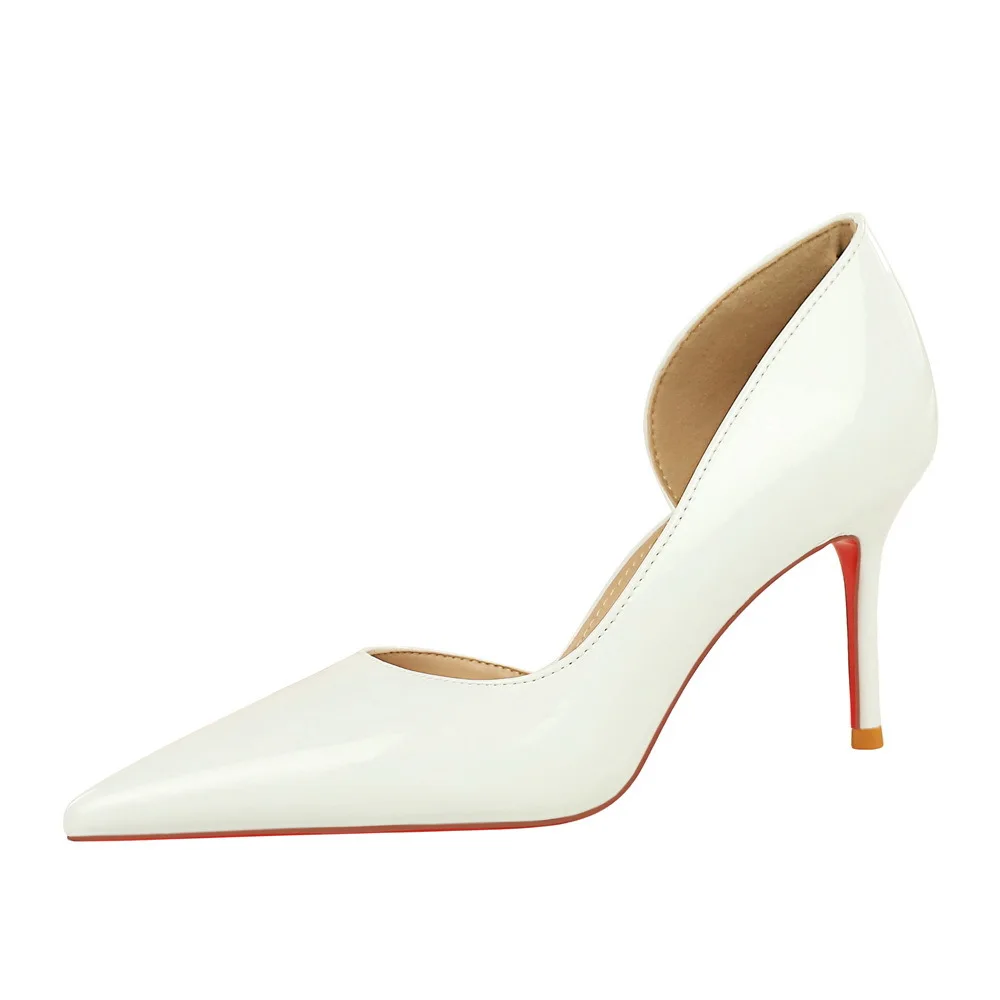 Escarpins bout pointu talon fin en cuir verni – Style soirée élégant et amincissant