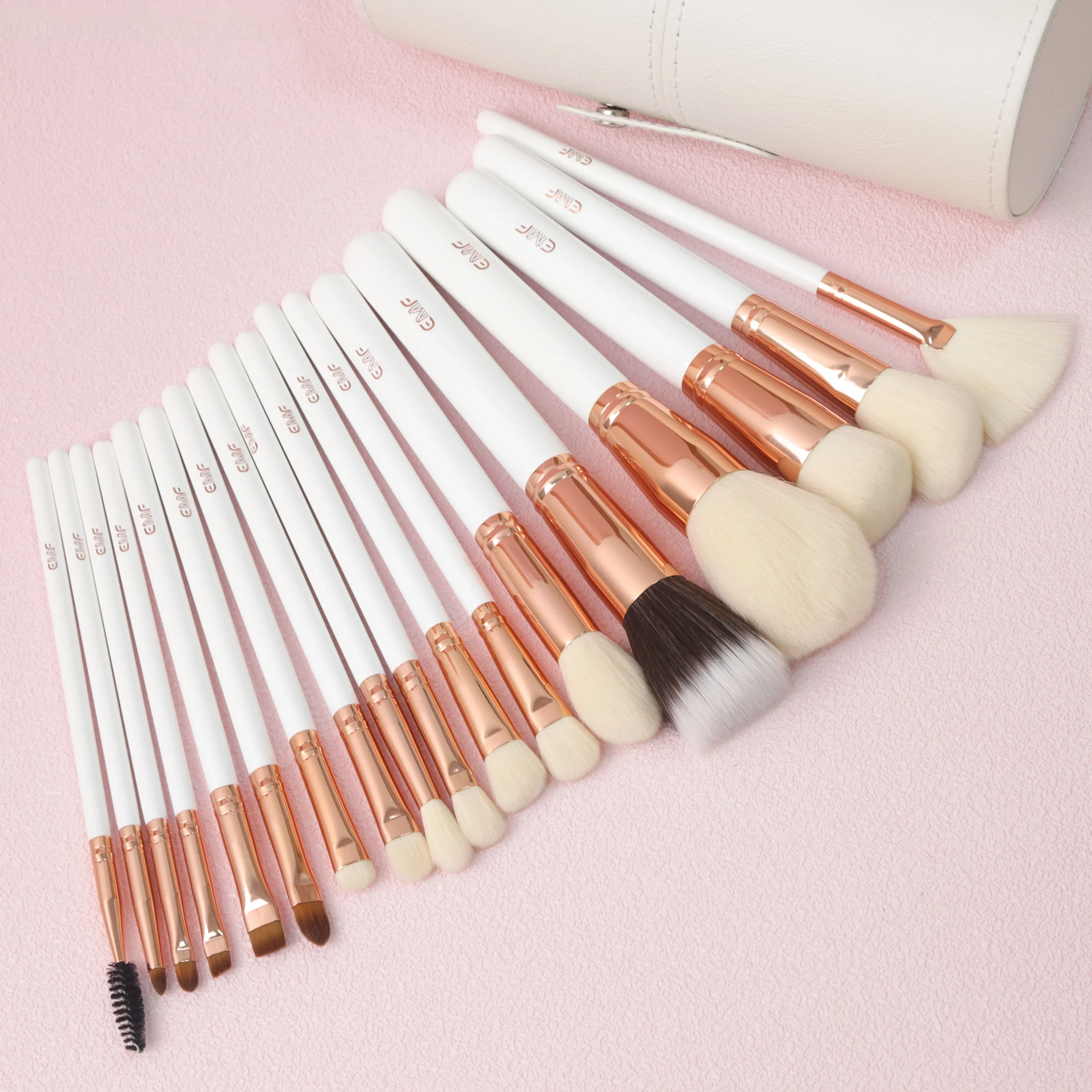 Set 18 Pinceaux Maquillage Professionnels – Poils Synthétiques & Manche en Bois