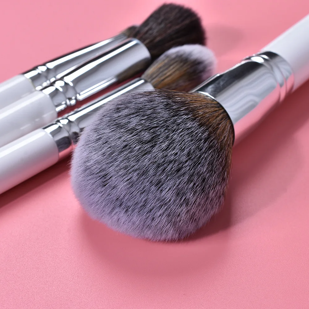 Ensemble de Pinceaux Maquillage Professionnels Blancs 16/26 Pièces – Fibres Synthétiques Douces