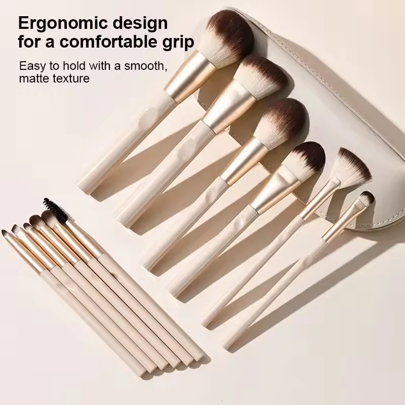 Set 12 Pinceaux Maquillage Professionnels Vegan – Poils Synthétiques Doux, Manche Bois