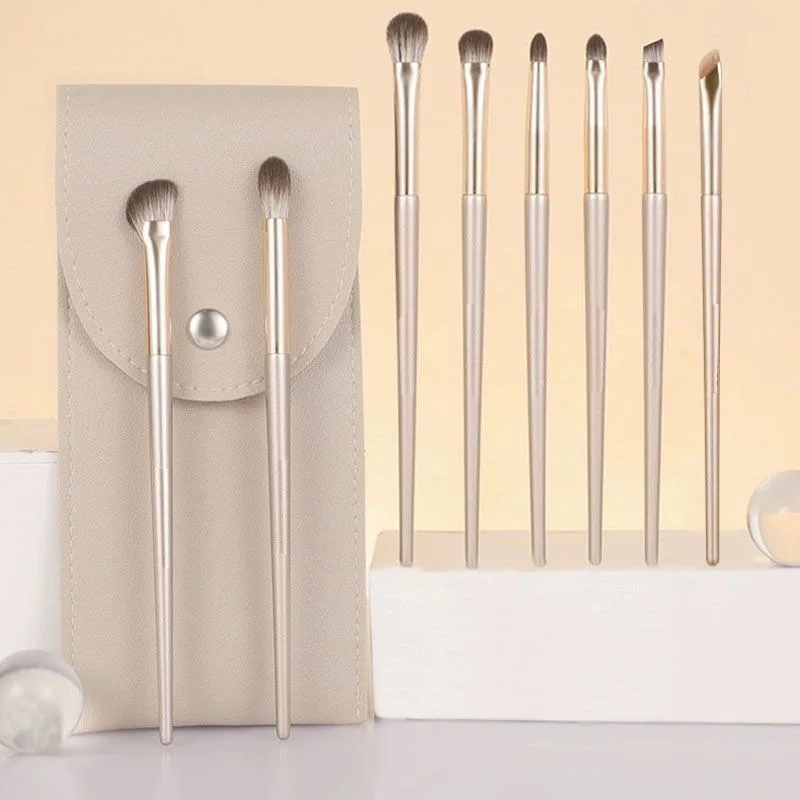 Set de 10 Pinceaux Maquillage Yeux Végétaliens Doux – Logo Personnalisable