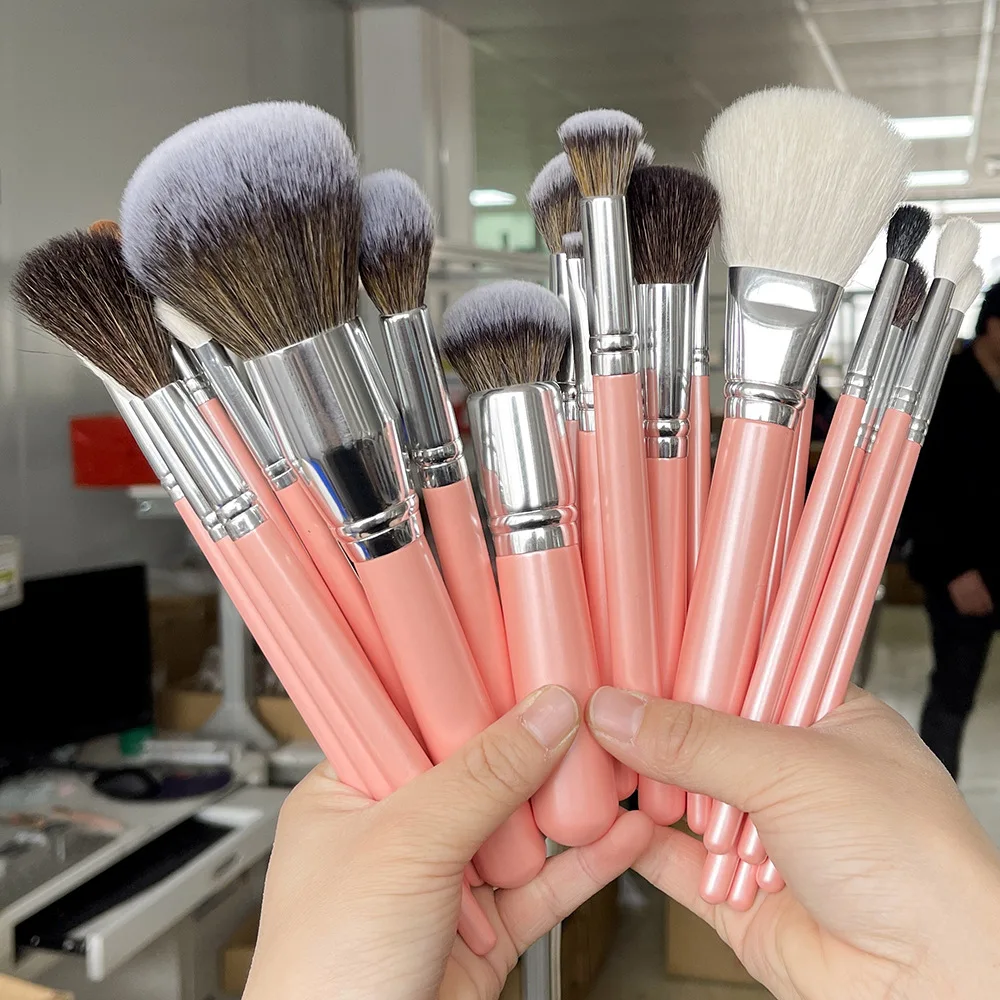 Ensemble 16/26 Pinceaux Maquillage Professionnels Roses – Poils Synthétiques Doux