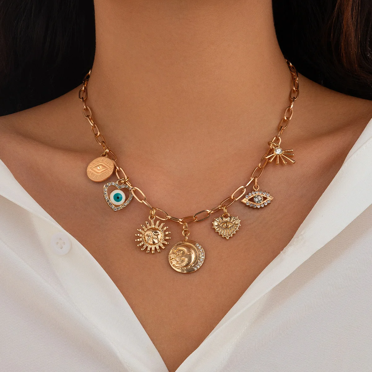 Collier Pendentif Soleil Géométrique avec Pompon – Chaîne Clavicule Femme Style Vintage
