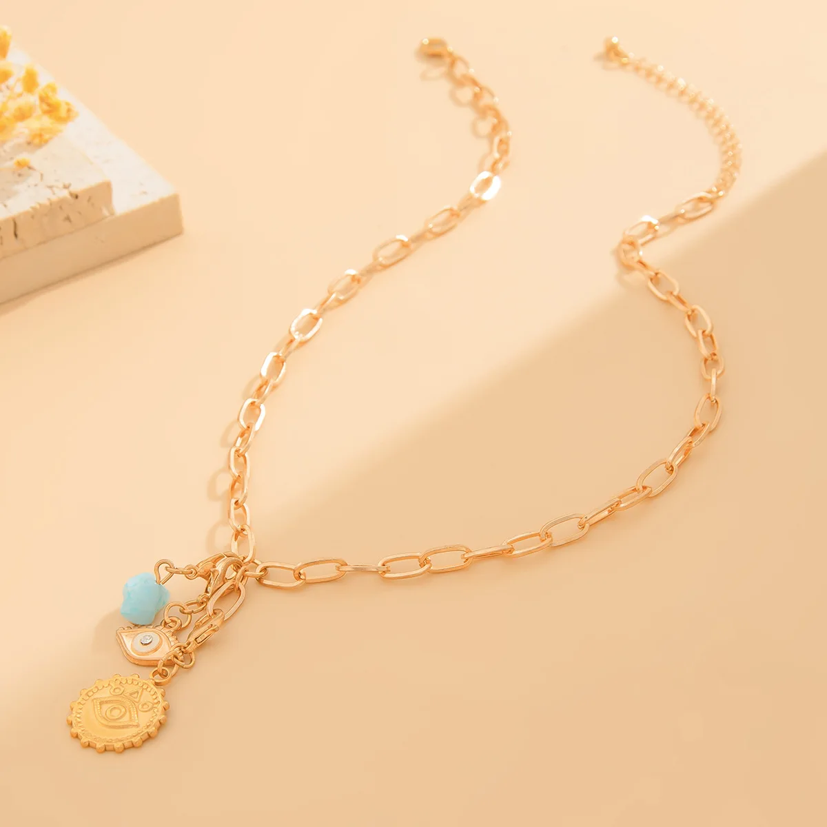 Collier Pendentif Soleil Géométrique avec Pompon – Chaîne Clavicule Femme Style Vintage