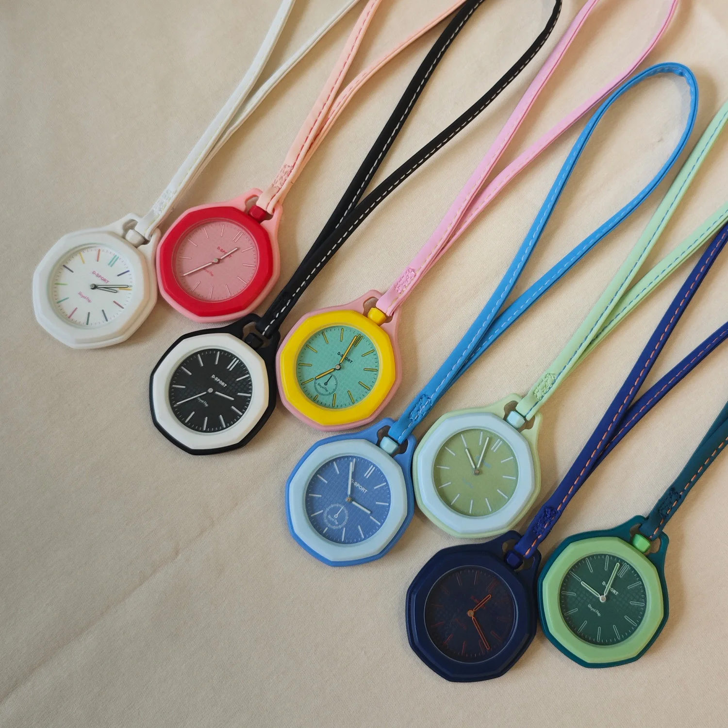 Montre à quartz personnalisable avec logo – Design luxe vintage, bracelet cuir, coffret cadeau inclus