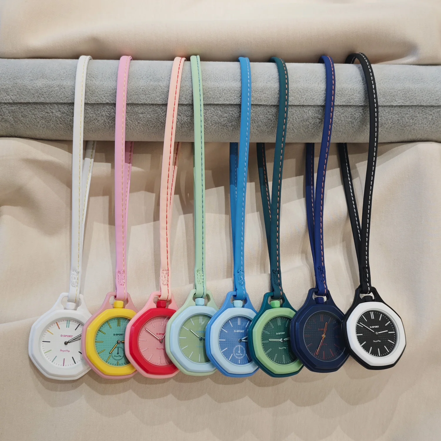 Montre à quartz personnalisable avec logo – Design luxe vintage, bracelet cuir, coffret cadeau inclus