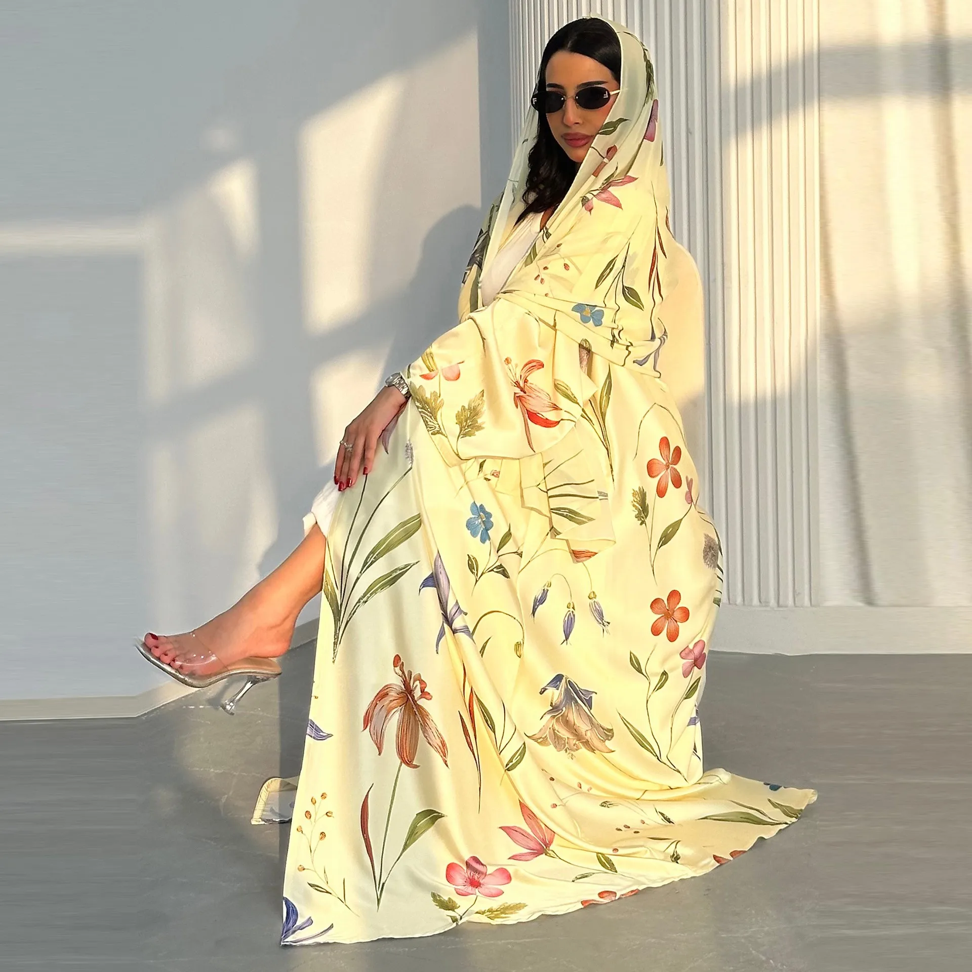 Abaya Ouverte Florale MQ252 – Robe Musulmane Maxi avec Foulard | Cardigan Dubaï pour Femme