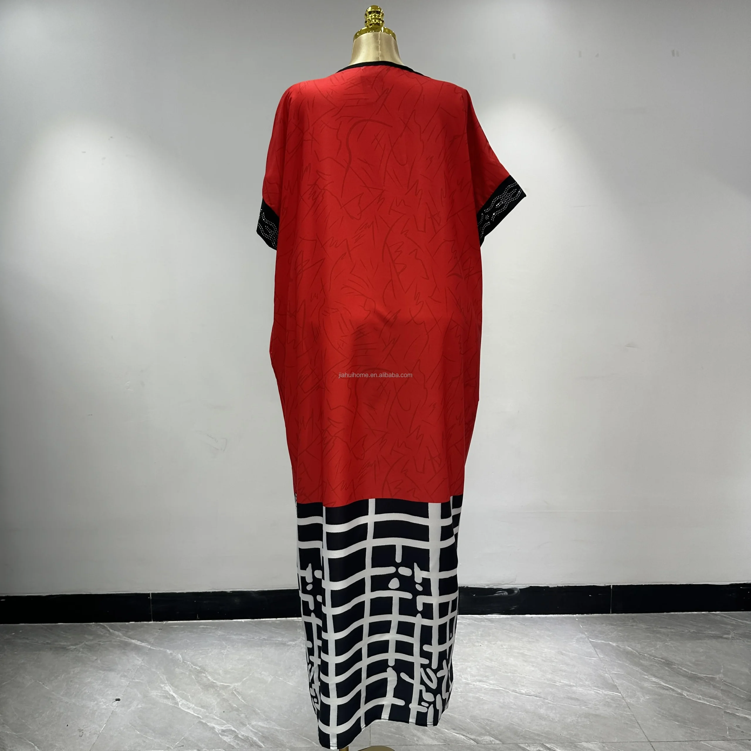 Robe Longue Africaine Élégante Femme – Manches Courtes, Imprimé Floral, Ornée de Strass