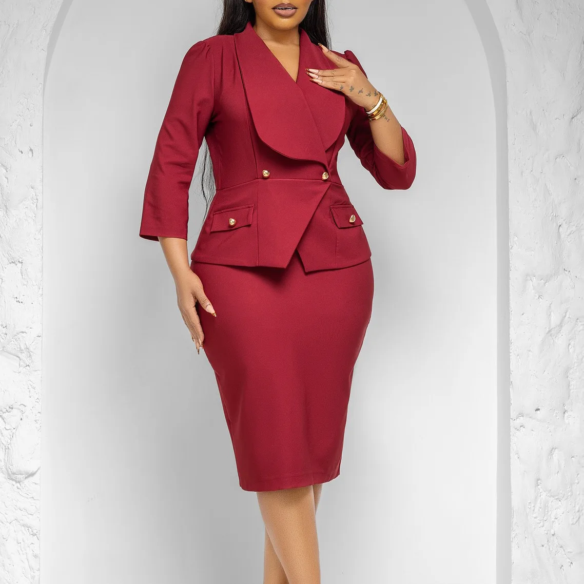 Robe Bureau Élégante D604 | Col V, Manches 3/4, Coupe Crayon Ajustée – Style Africain Chic