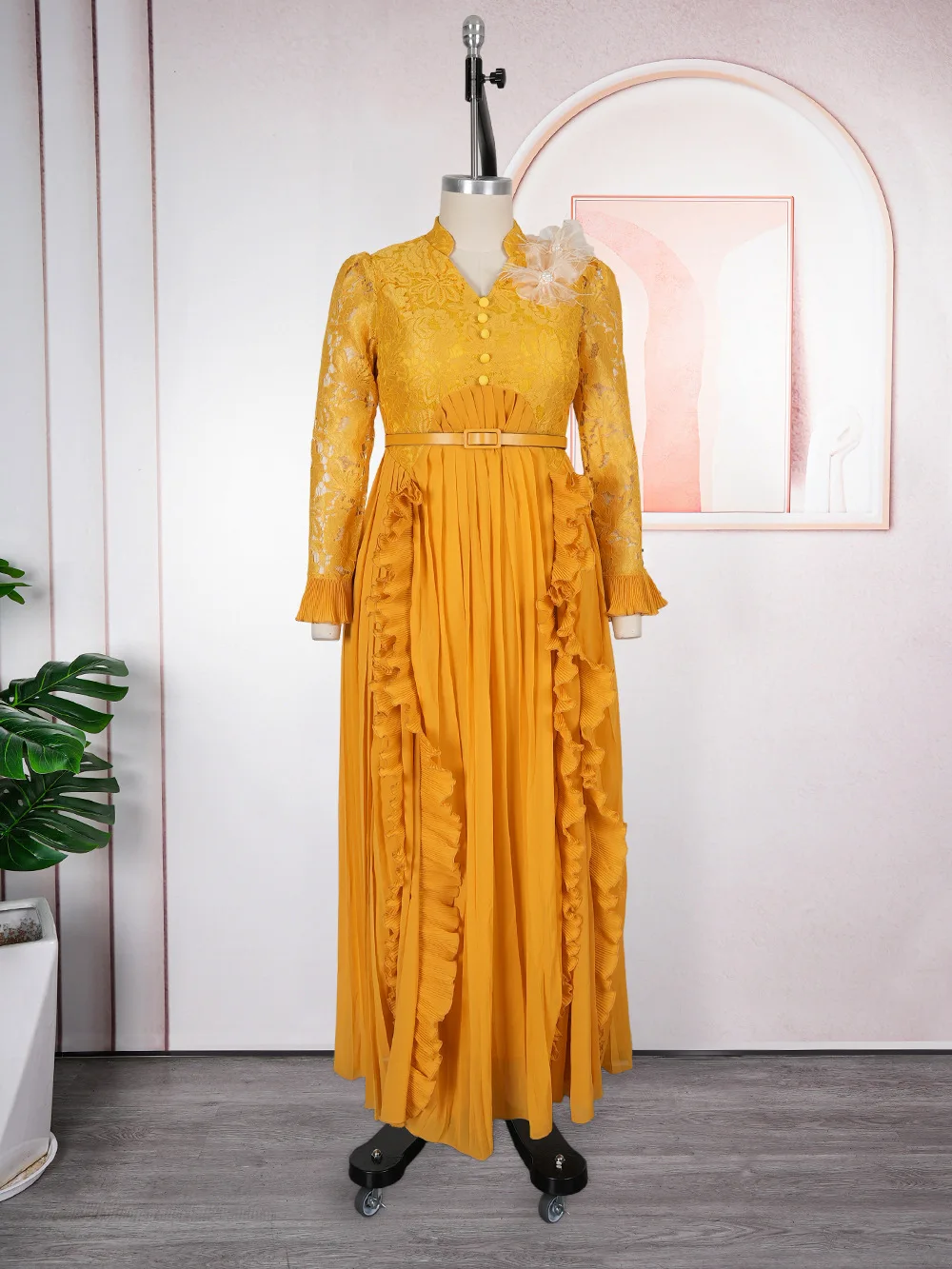 Robe Longue Africaine Grande Taille Dentelle & Strass – Col V Élégant Soirée & Mariage