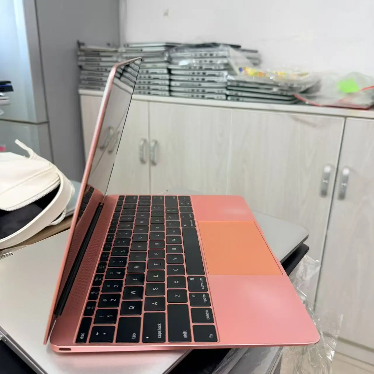 MacBook 2016 Core i5 8Go 256Go SSD - Reconditionné Grade A | Or Rose
