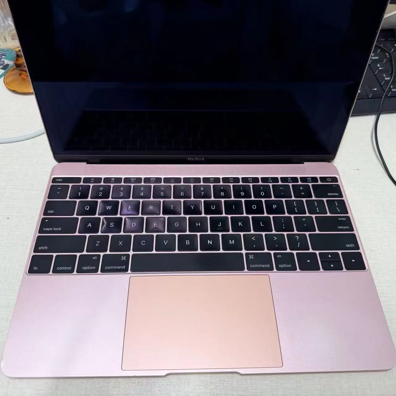 MacBook 2016 Core i5 8Go 256Go SSD - Reconditionné Grade A | Or Rose