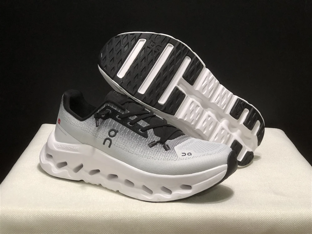 Chaussures Running Cloudtilt Unisexe – Légères, Respirantes & Confortables