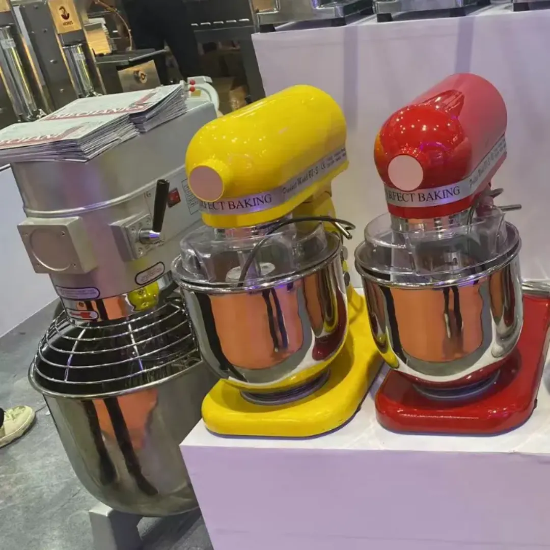 Batteur Mélangeur Professionnel sur Socle 7 Litres - 600W Haute Vitesse pour Cuisine et Boulangerie