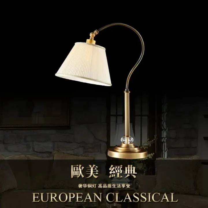 Lampe de Chevet avec Abat-Jour en Tissu – TQ22027A