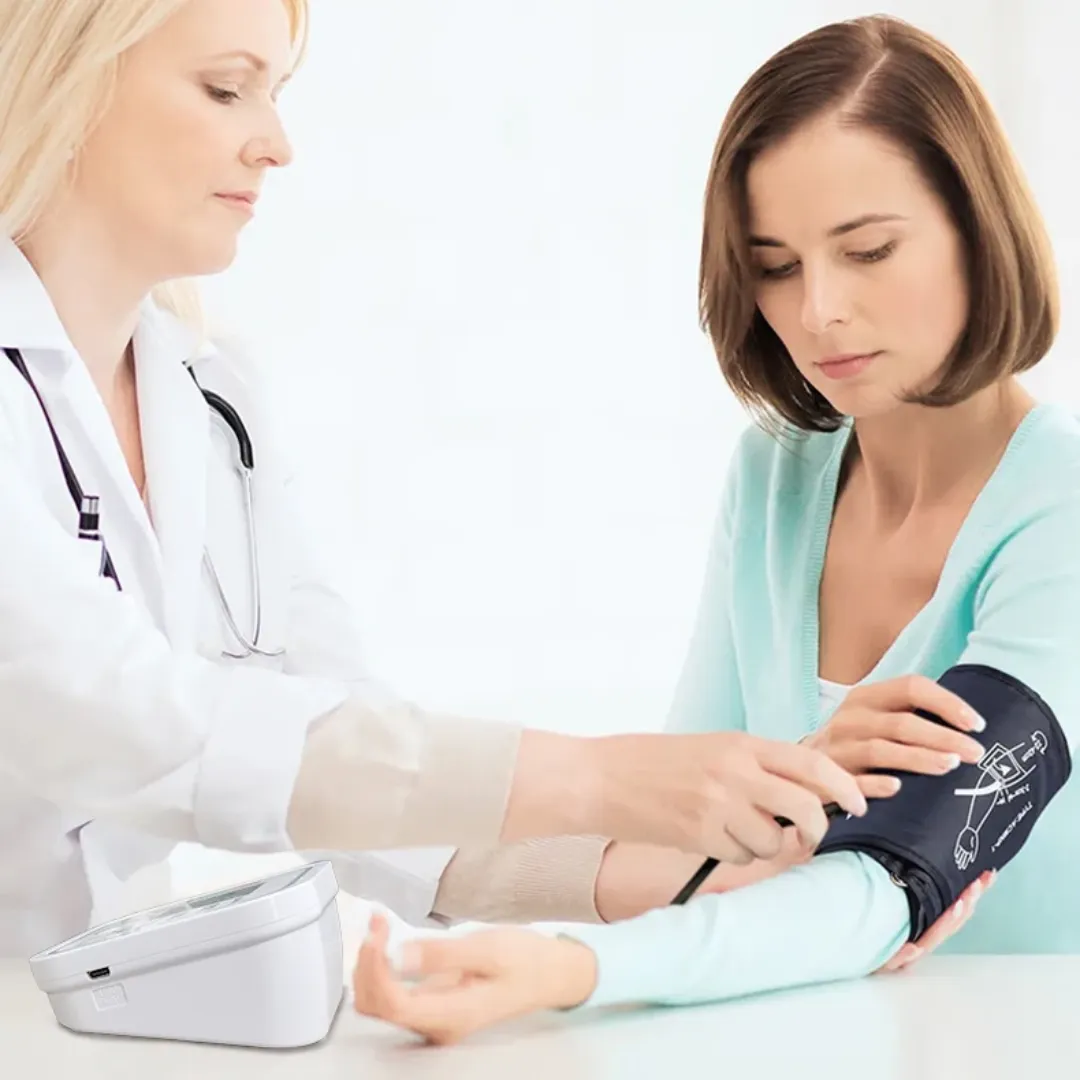 Tensiomètre Électronique au Bras – Automatique, Affichage LCD, Mesure Précise de la Tension Artérielle et du Pouls