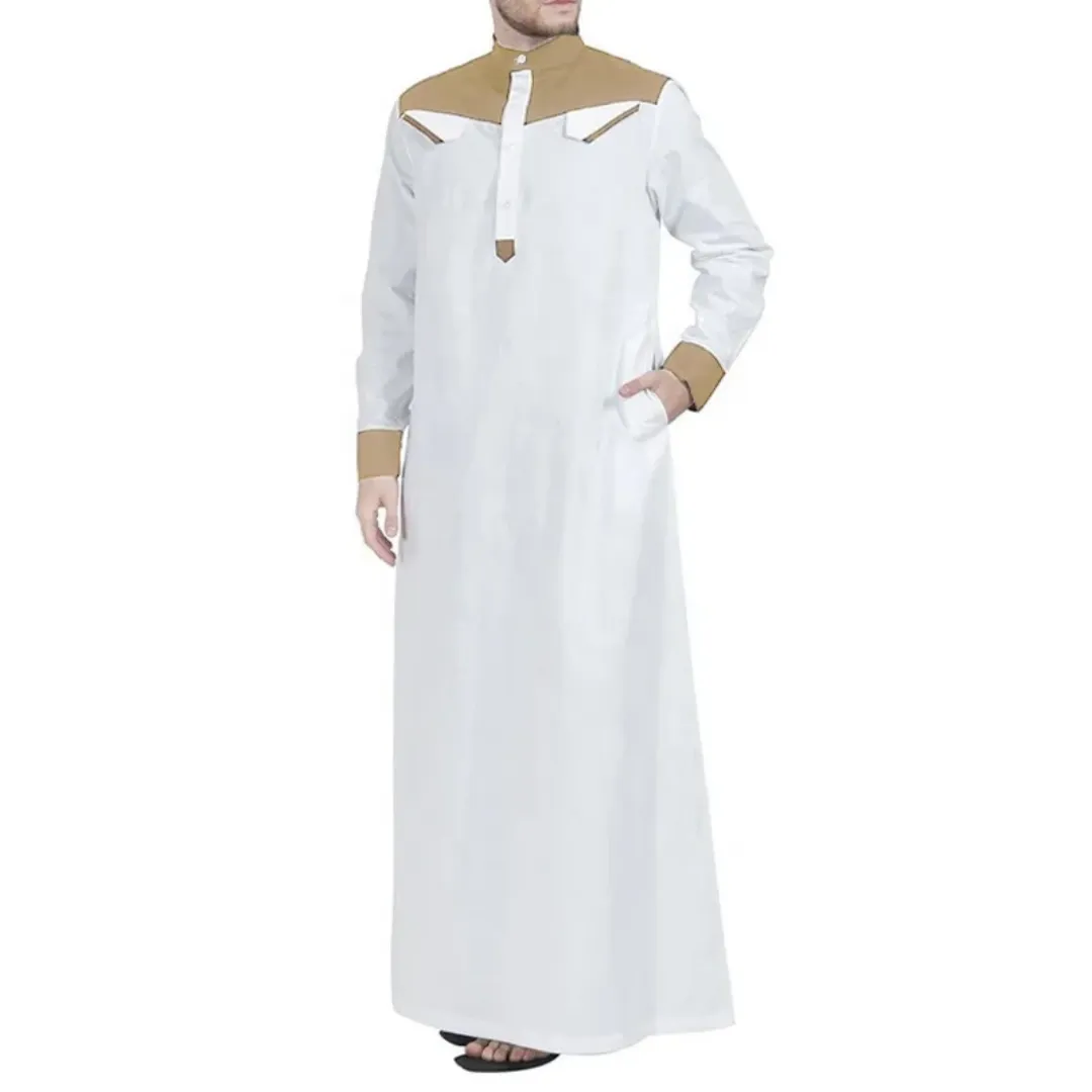 Qamis Homme Bicolore Blanc et Contrasté – Tunique Islamique Moderne à Détails Stylisés