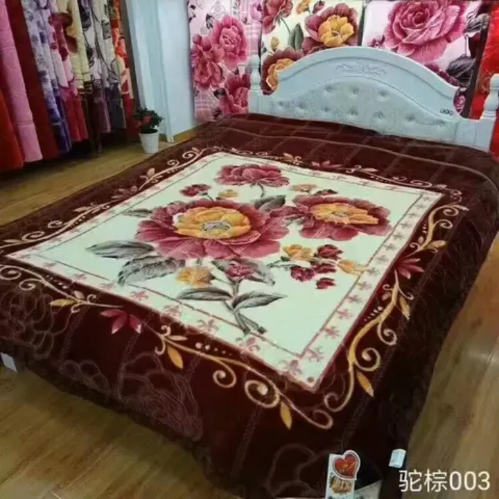 Couverture douce en flanelle à motif floral – 140×190 cm – Plusieurs couleurs disponibles