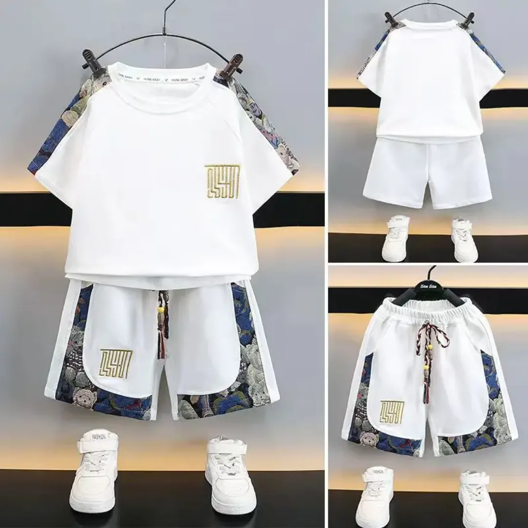 Ensemble garçon été blanc avec détails imprimés – T-shirt + short assorti