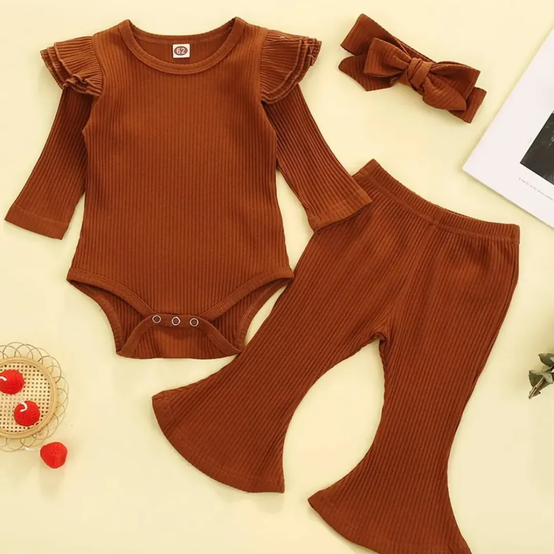 Ensemble 3 pièces automne pour bébé fille : barboteuse côtelée, pantalon évasé et accessoire