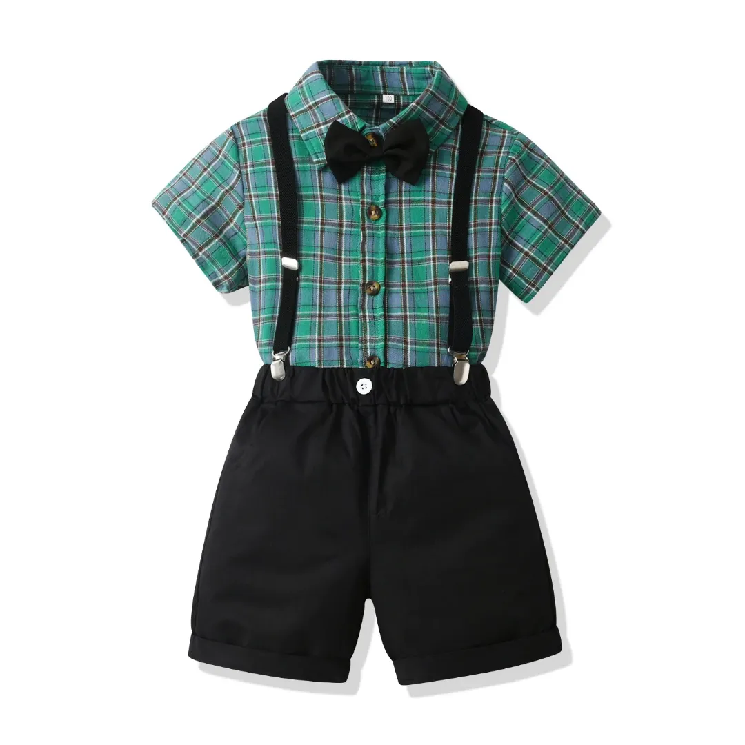 Ensemble garçon chemise à carreaux et short à bretelles